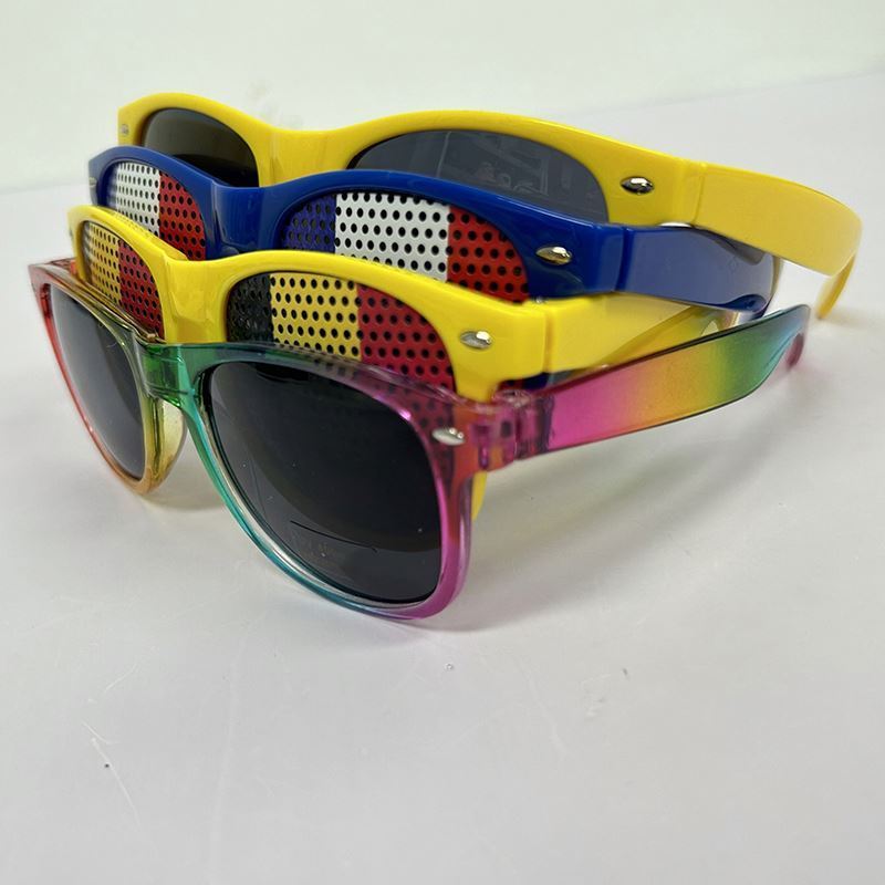 Customized LOGO Wholesale ECO-Friendly China Supplier logo printing custom Custom Printed 3D Triangle Sunglass Case