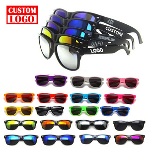 2022 OEM Custom Logo Sunglasses Glass Eyewear Fashion UV 400 Protection PC Sunglasses Promotion For Men Women Shade Sun Glasses