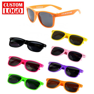 2022 Customized Cheap Price Sunglasses High Quality Wholesale Sunglasses Outdoor Sunglasses For Men And Women