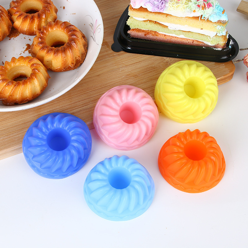 BPA Free Eco-friendly Non-stick Mini Silicone Baking Cups Cupcake Liners Pumpkin Muffin Cups Cake Molds Molde De Silicone