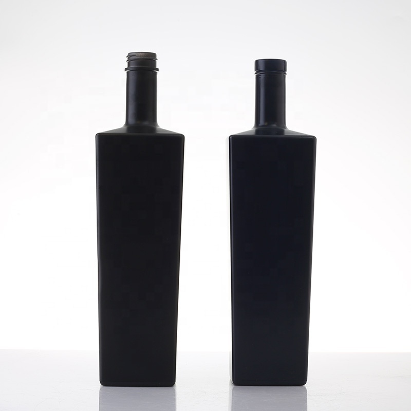 Wholesale New Products Home Bar Ceramic Frosted Spirit Liquor Vodka Gin Whiskey Matte Black Glass Bottle