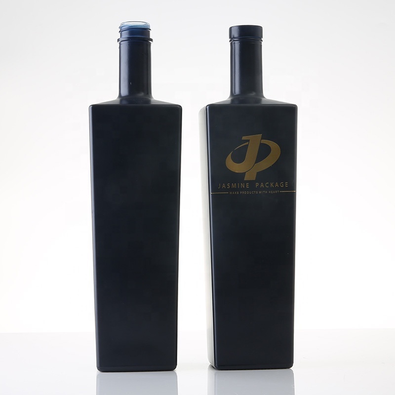 Wholesale New Products Home Bar Ceramic Frosted Spirit Liquor Vodka Gin Whiskey Matte Black Glass Bottle