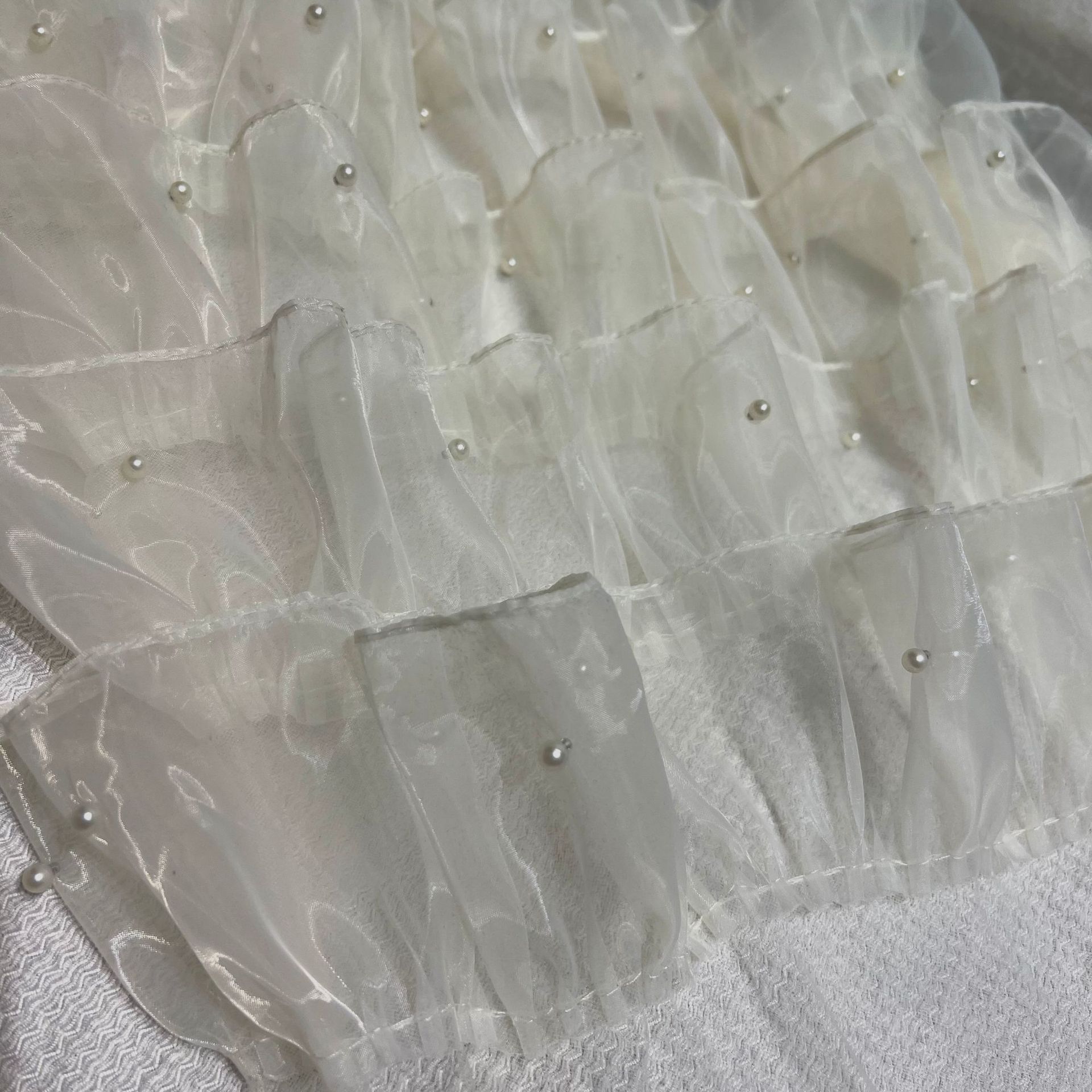 Tiered Beading Organza Wedding Dress Veil Hem Neck Ornament Fabric