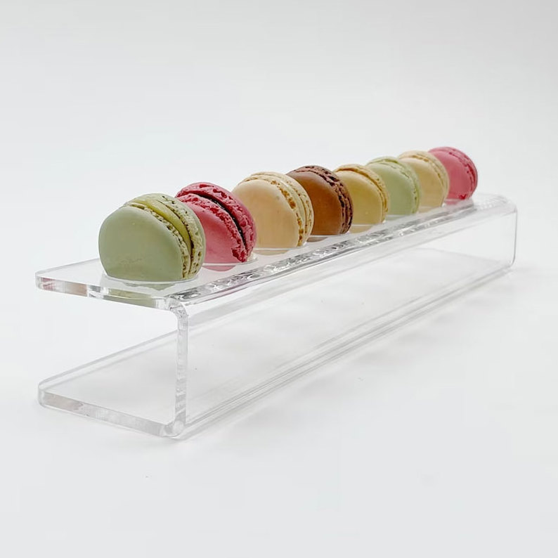 JAYI Custom Clear Acrylic Macaron Display Stand Holder