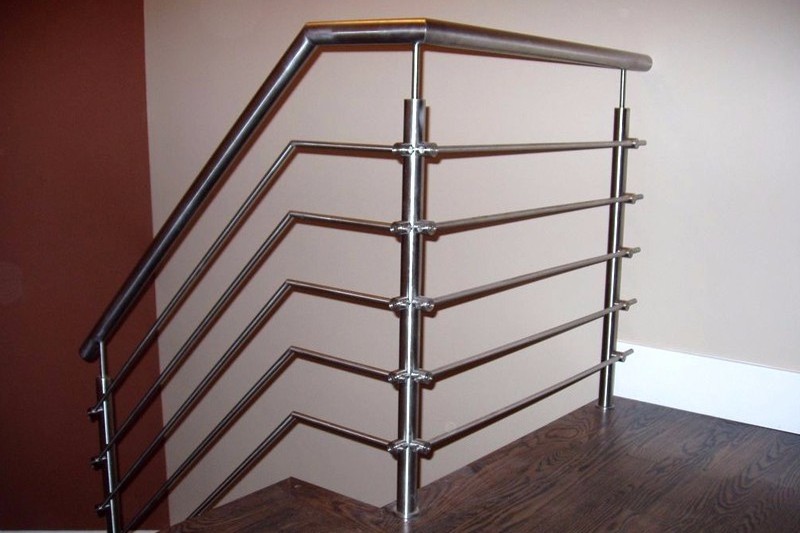 New Design American Standard Stainless Steel Railing Glass Railing Modern Iron Railing Design