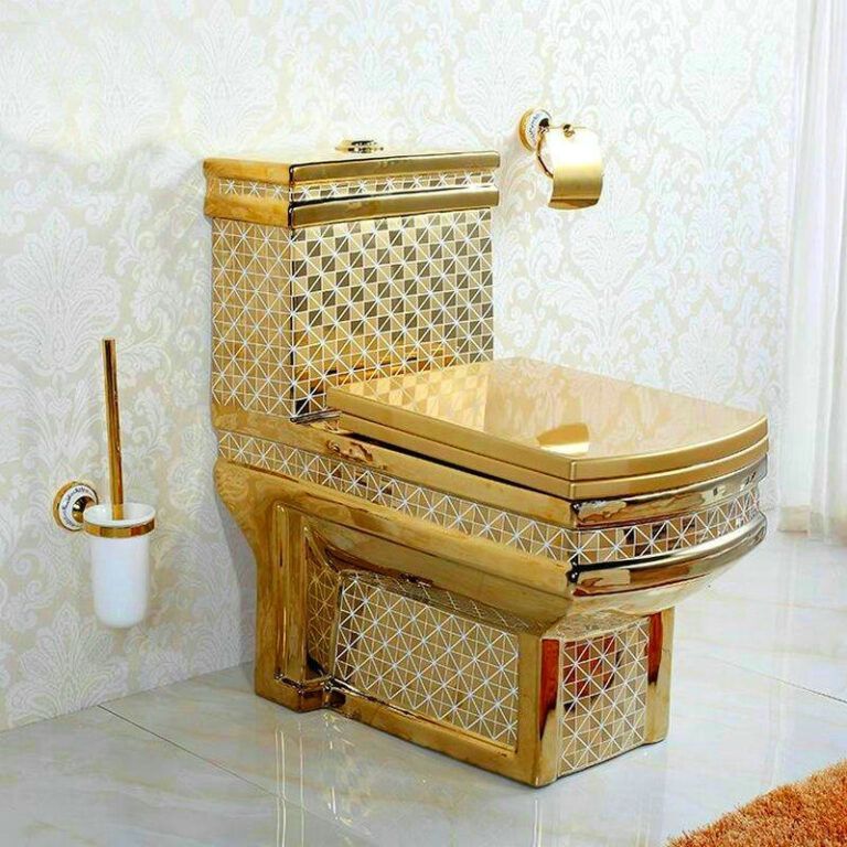 Modern Luxury Gold Pattern Ceramic One-Piece Flush Bathroom Toilet golden toilets