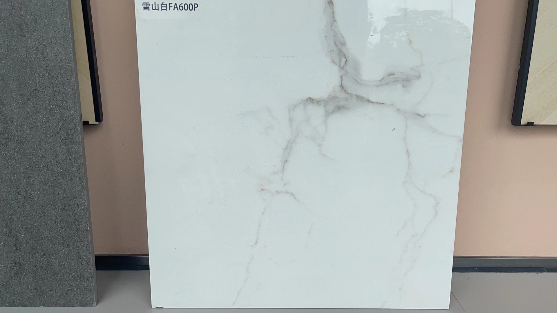 60x60 Glossy Carrara White porcelanato flooring tiles Standard White Marble Ceramic Tile For Floor