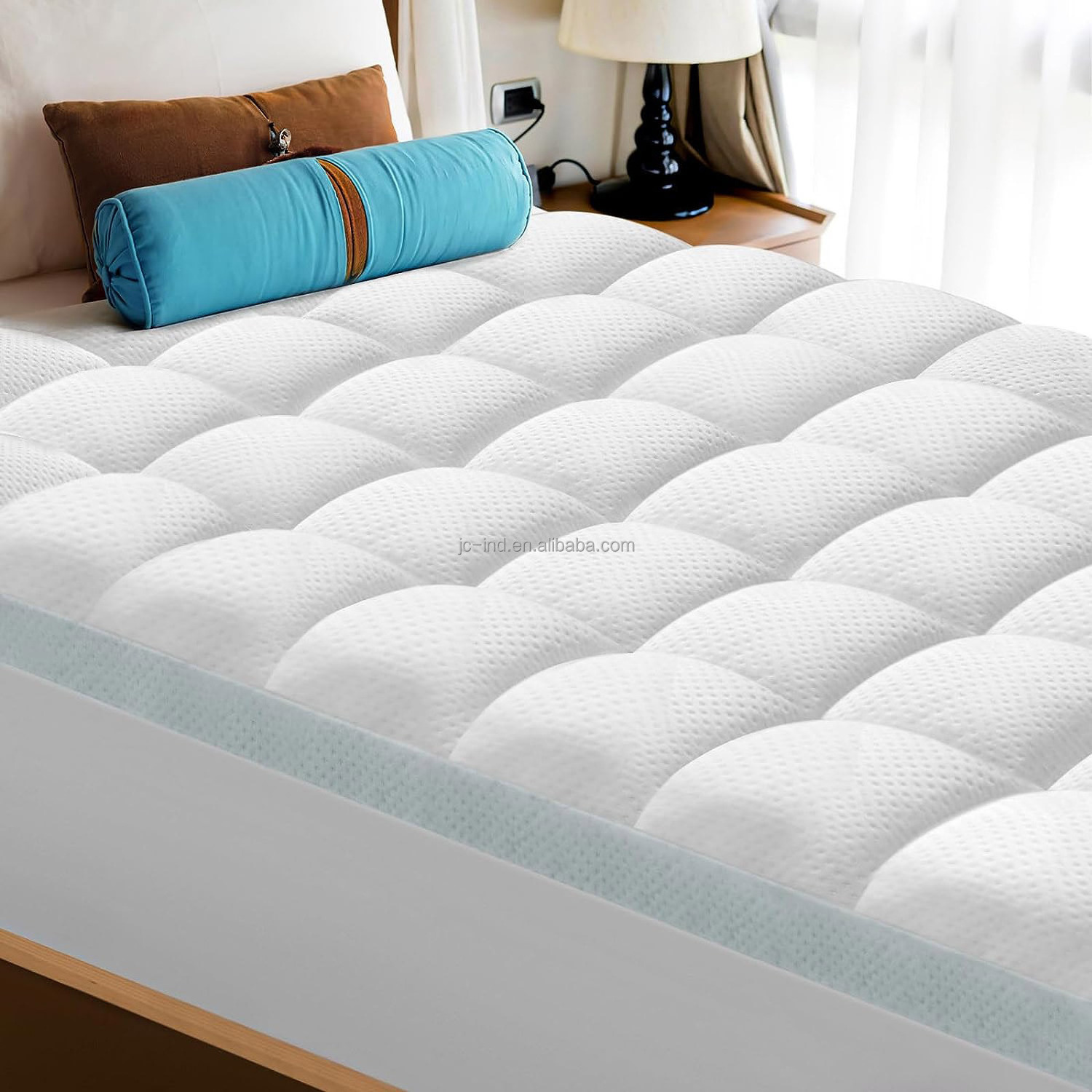 Customized Size Quilted Gel Memory Foam Mattress Topper with Deep Pocket Bed Skirt