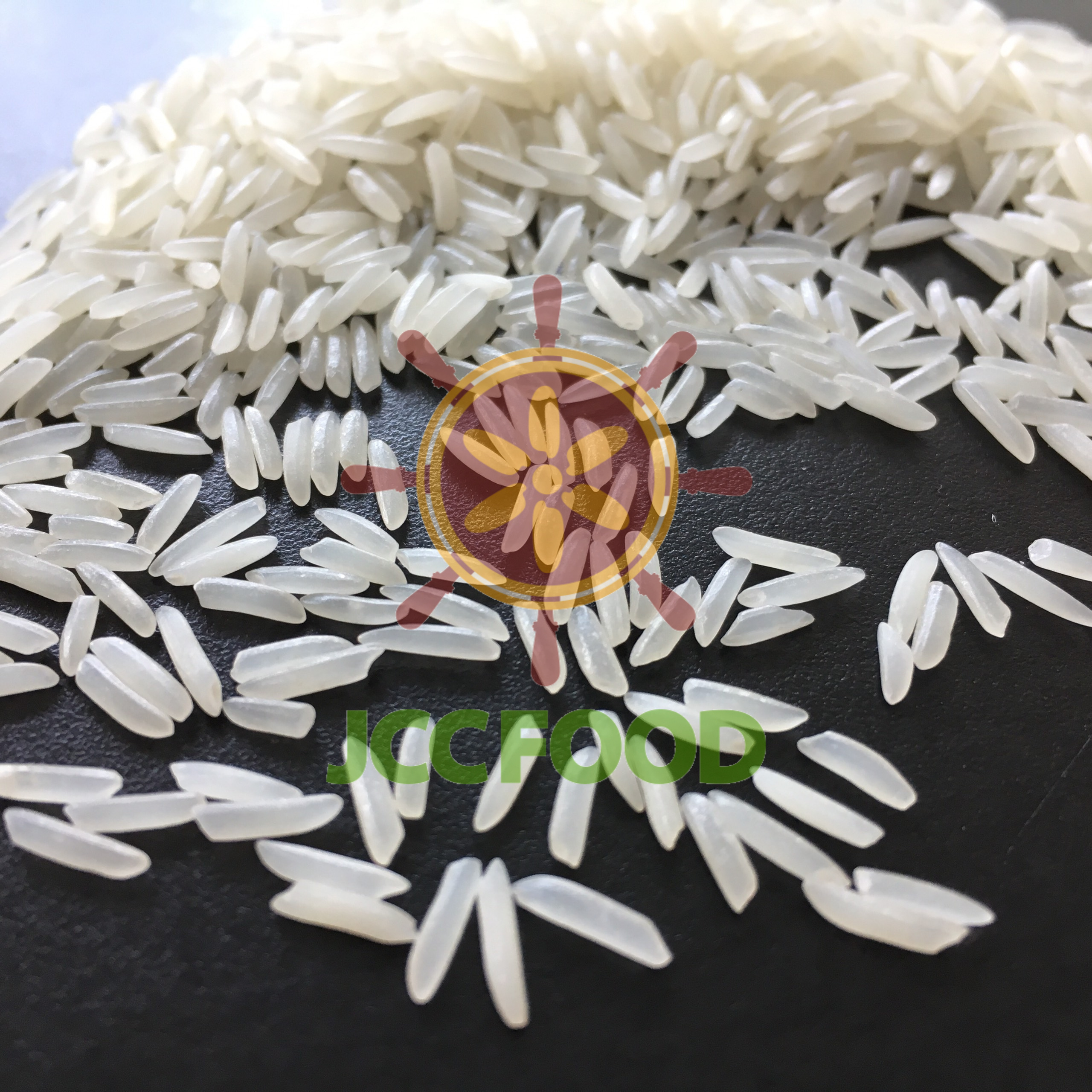 ST25 JASMINE PERFUMED RICE SUPPLIER IN VIETNAM WELL MILLED EXTRA LONG GRAIN RICE 8MM WHOLESALE PRICE FROM JCC VIETNARICE FACTORY