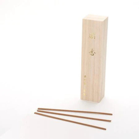 Eternal Tranquility: Japanese Style Luxury Sandalwood Incense Sticks for Gifting and Home Perfume Fragrance