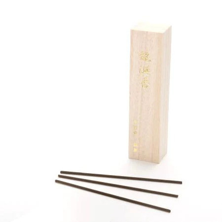 Eternal Tranquility: Japanese Style Luxury Sandalwood Incense Sticks for Gifting and Home Perfume Fragrance