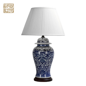 chinese home decorative porcelain fancy ceramic luxury antique modern design blue and white vase table lamp for hotel