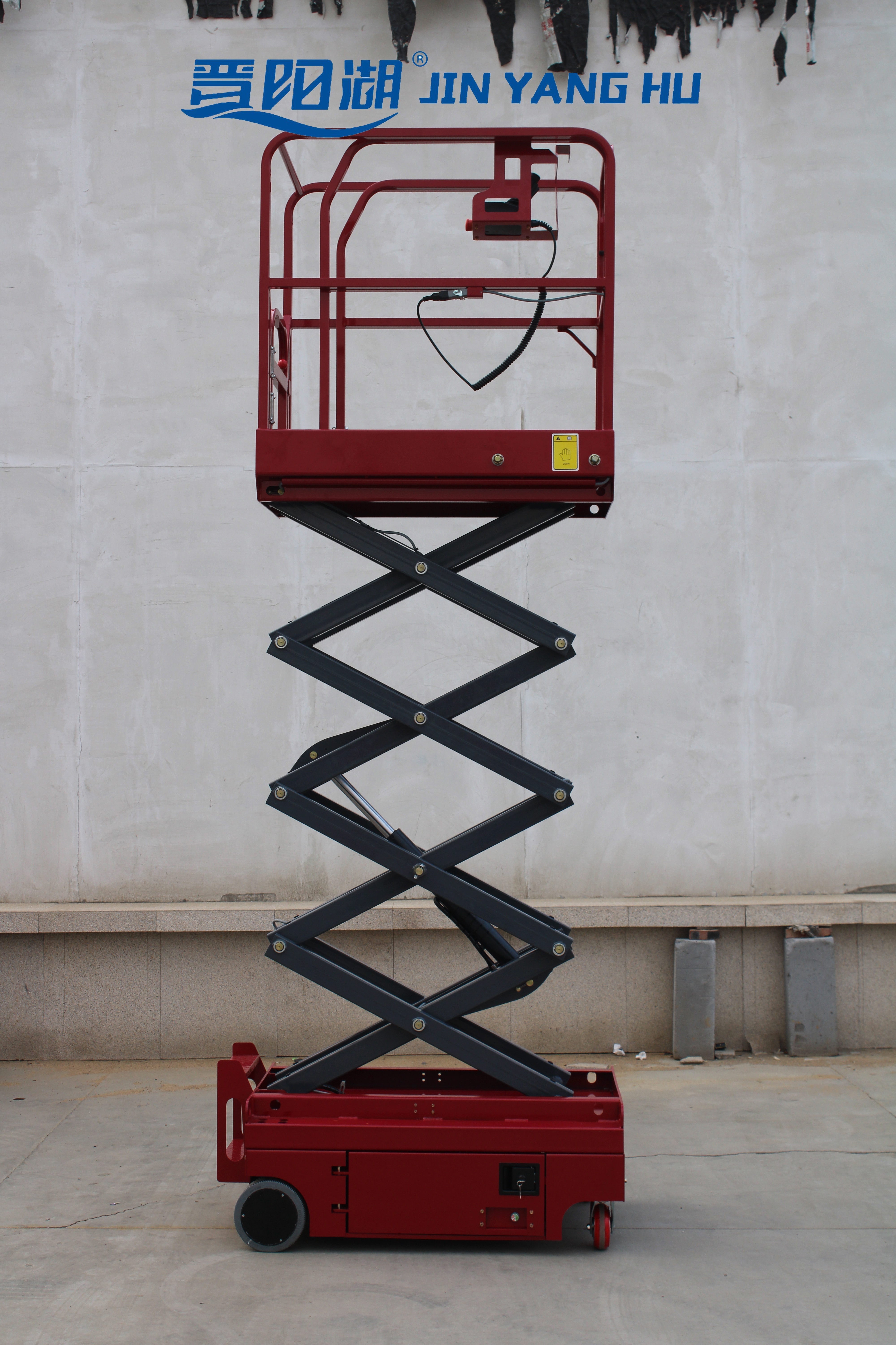 JIN YANG HU JCSJCPT 240KG Electric Self Propelled Scissor Lift Platform Aerial Work Table