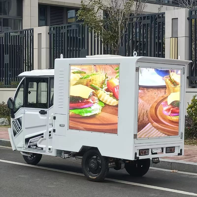 Outdoor electric tricycle led display mobile advertising tricycle Led billboard digital mobile display screen tricycle