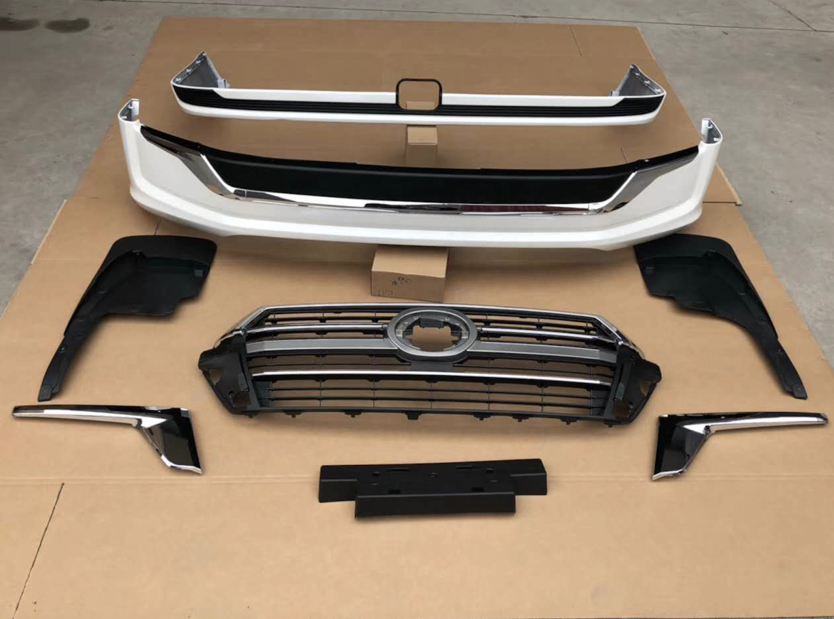 JD AUTO 2019 bumper kit body kit for Land Cruiser FJ200 LC200 2016 2017 2019 2022