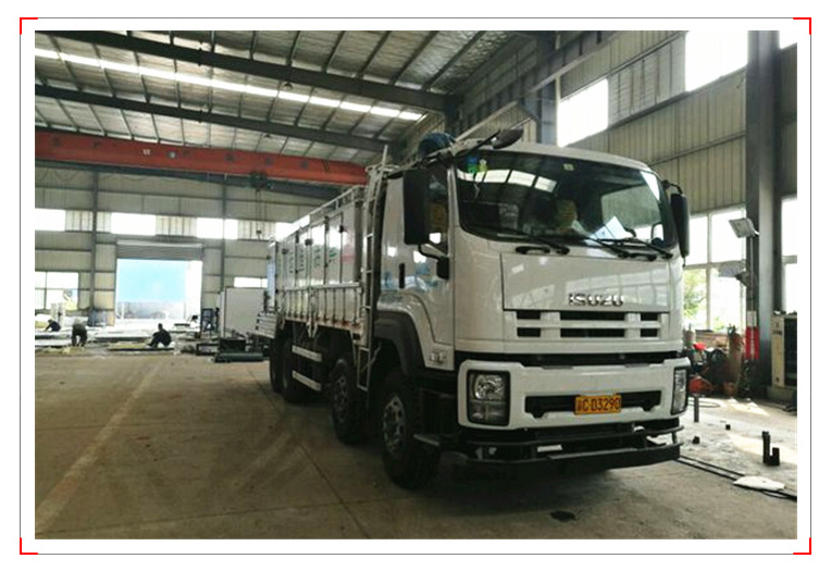 Japan brand  7 tons 15000L live fish transportation truck