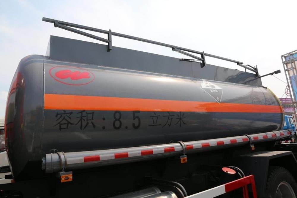 FAW Hypochlorite sodium hydroxide and liquid ammonia tanker truck 8000Liters Tank Truck