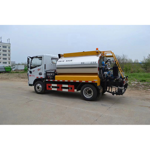 Bitumen Sprayer 3500liters cold hot spray asphalt spreader spraying truck