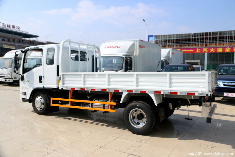 Japanese 4*2 left hand drive 5ton small cargo trucks