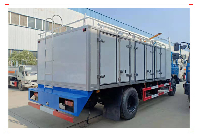 Dongfeng 5 tons 8000L live fish transport truck