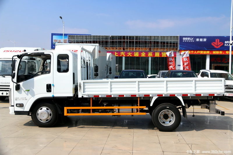 Japanese 4*2 left hand drive 5ton small cargo trucks