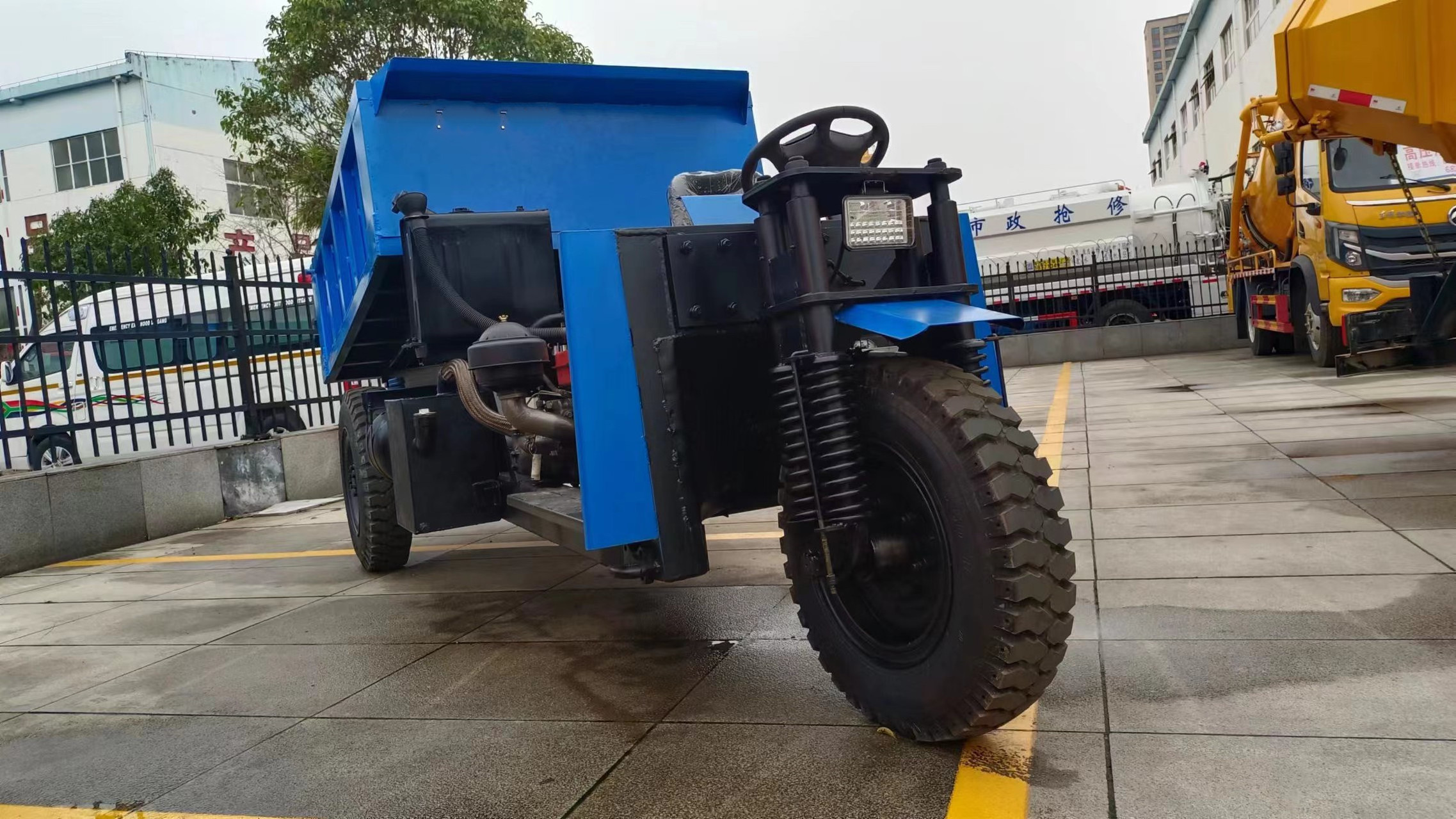 3 4 wheel diesel cargo mini dump truck tricycle