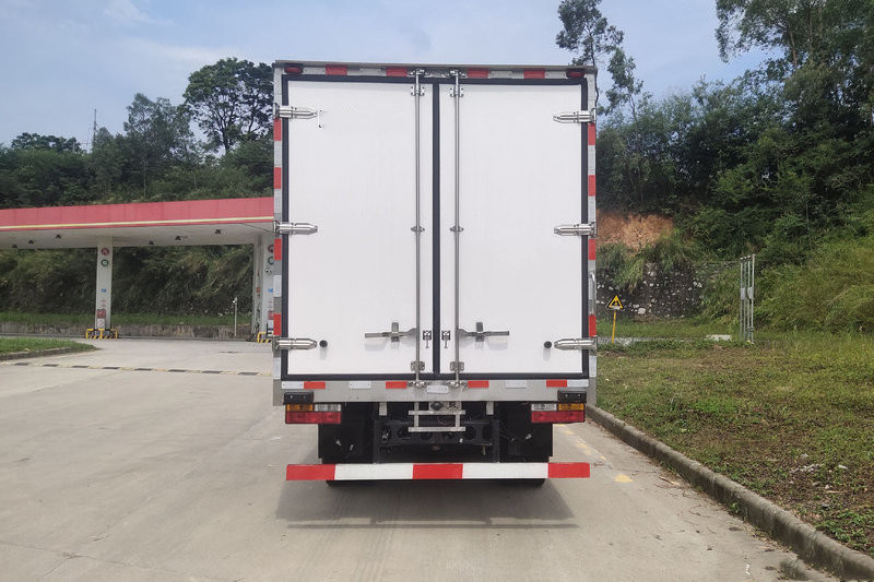 foton small truck mini vehicles transportation reefer box truck