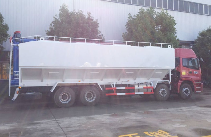 Foton 40m3 Bulk Feed Truck For Sale