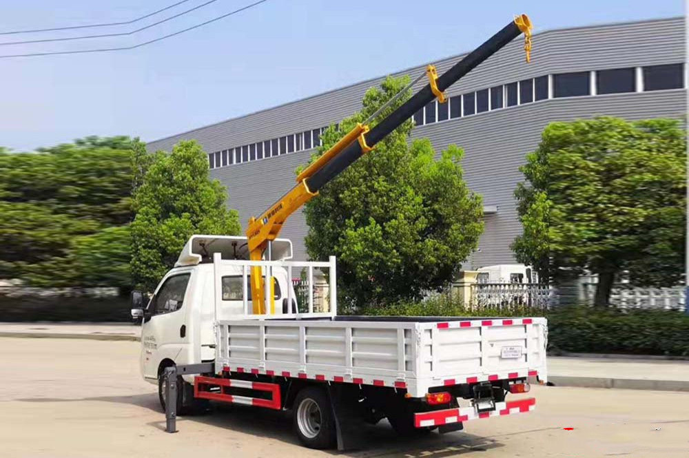 1 2 Tons mini truck with crane