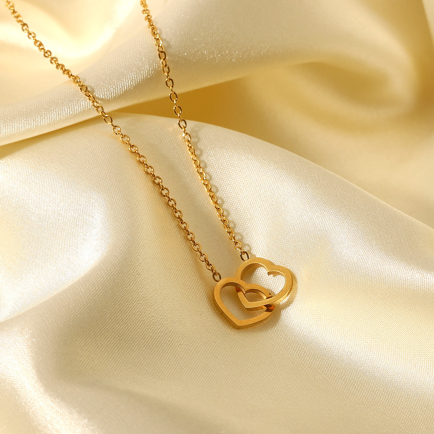 Romantic Gift Stainless Steel 18K Gold-plated Thin Chain Double Heart Ring Pendant Necklace For Women