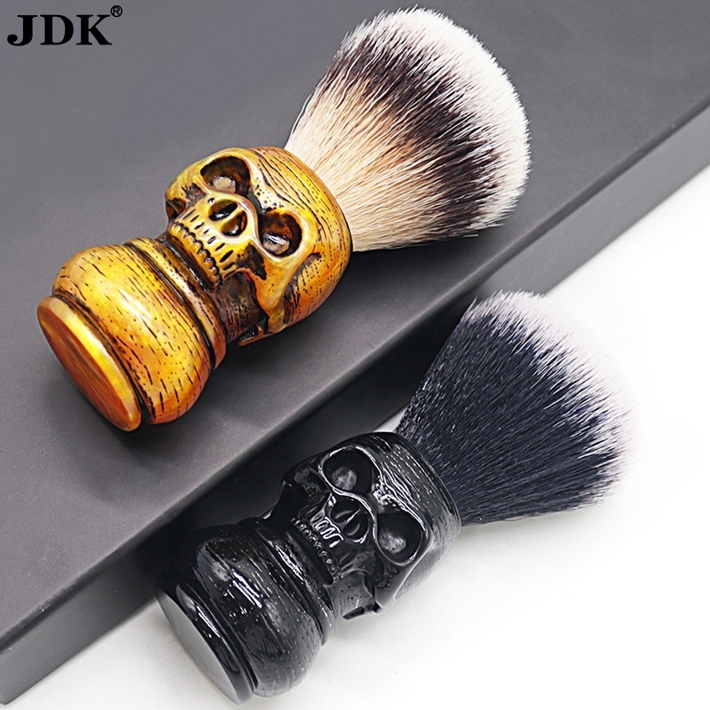 Wholesale Cool Skull Head Resin Handle Shaving Brushes Barber Salon Beard Shaving Brushes Men's Grooming Tools for Men