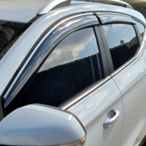 Customize Auto Window Sun Rian Vent wind Deflectors Car Door Window Vent Visors