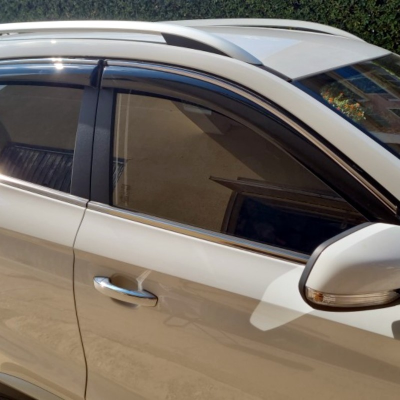 Customize Auto Window Sun Rian Vent wind Deflectors Car Door Window Vent Visors