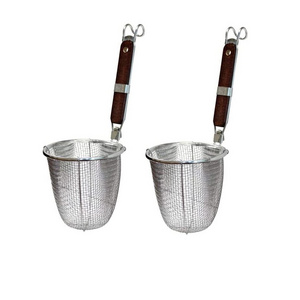 Asian Kitchen Stainless Steel Mesh Spider Colander with Wood Handle for Pasta Noodles Dumpling Hot Pot