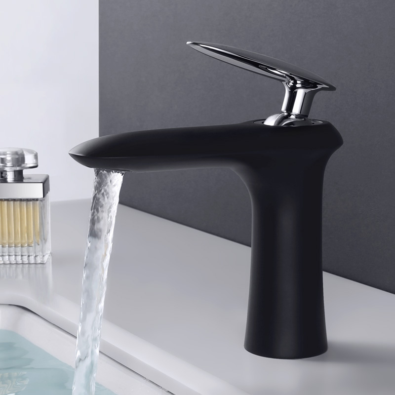 Low MOQ Wholesales Basin Faucet Brass Body Wash Basin Tap Bathroom Faucets Made In China