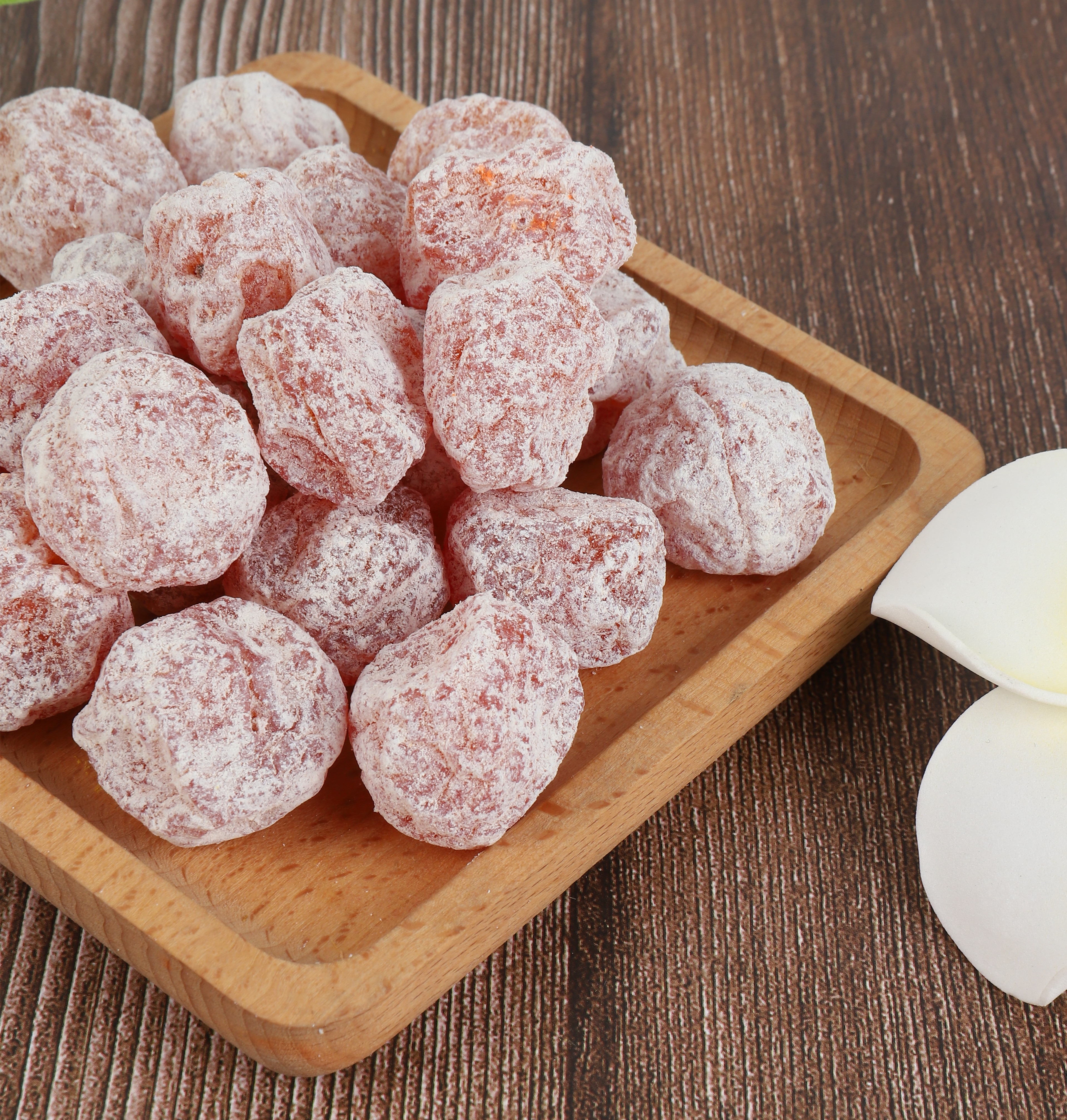 Hot Sale White Chinese Dried Sweet Sour Plums Dried Plum Candied Fruit Chinese Snow Dried Plum