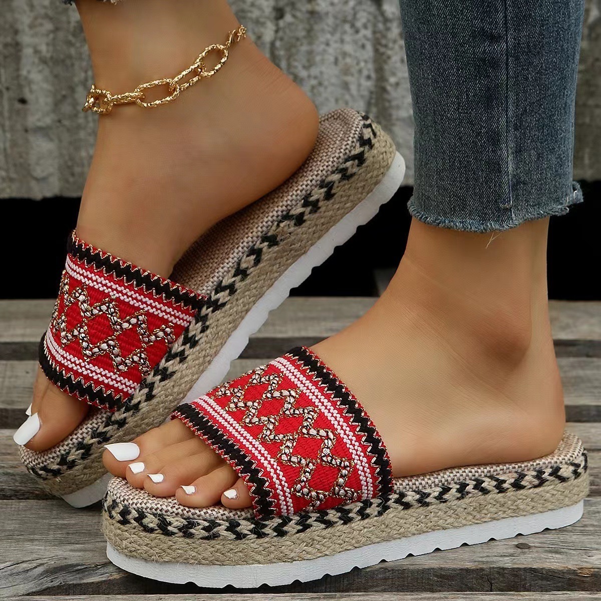 Large thick bottom fish mouth woven hemp rope candy colored women's sandals and slippers  QS333