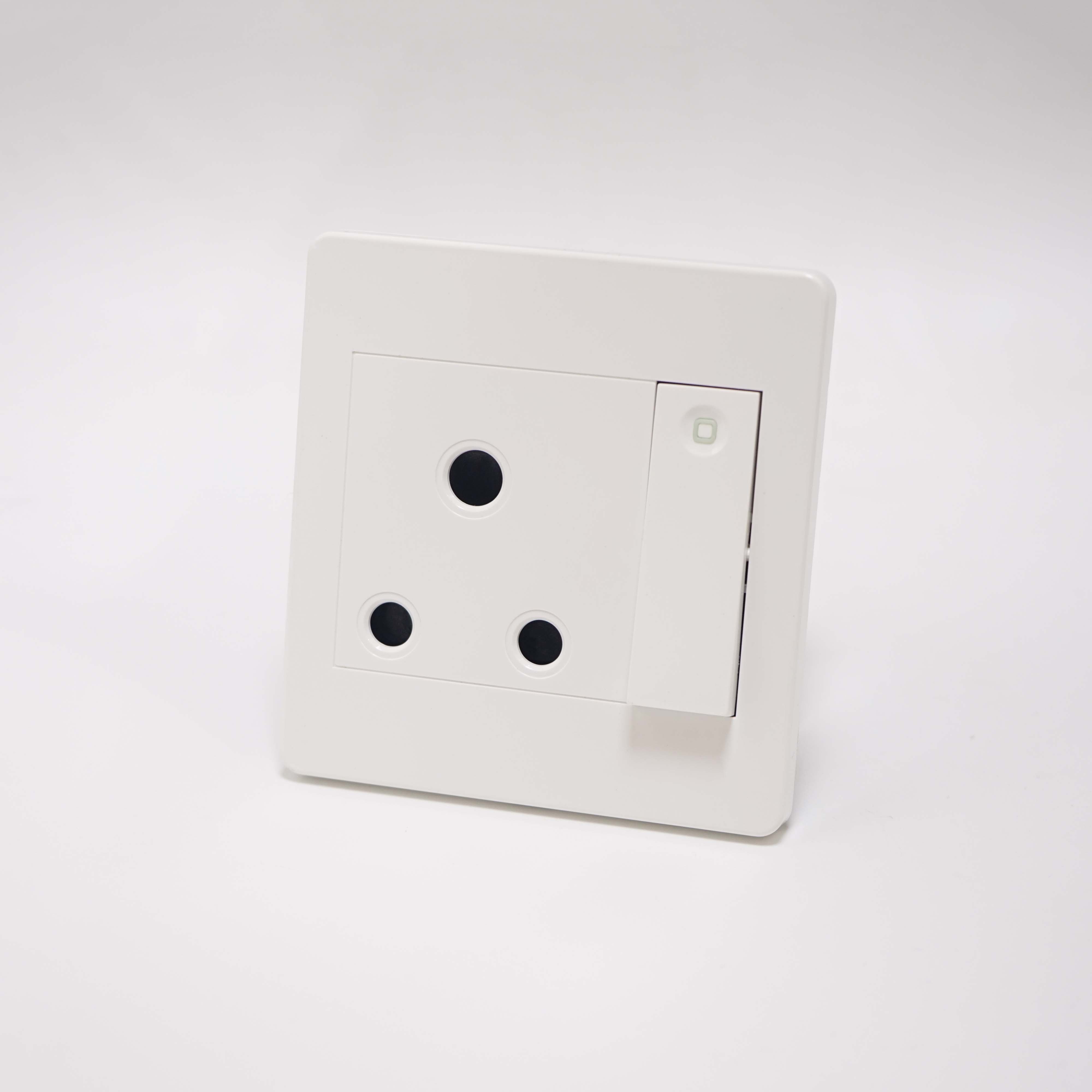 Jeetec Cepex C36 Range 1 gang switched round-pin socket White Color Medium Rocker PC Plate 86 Plate 3*3