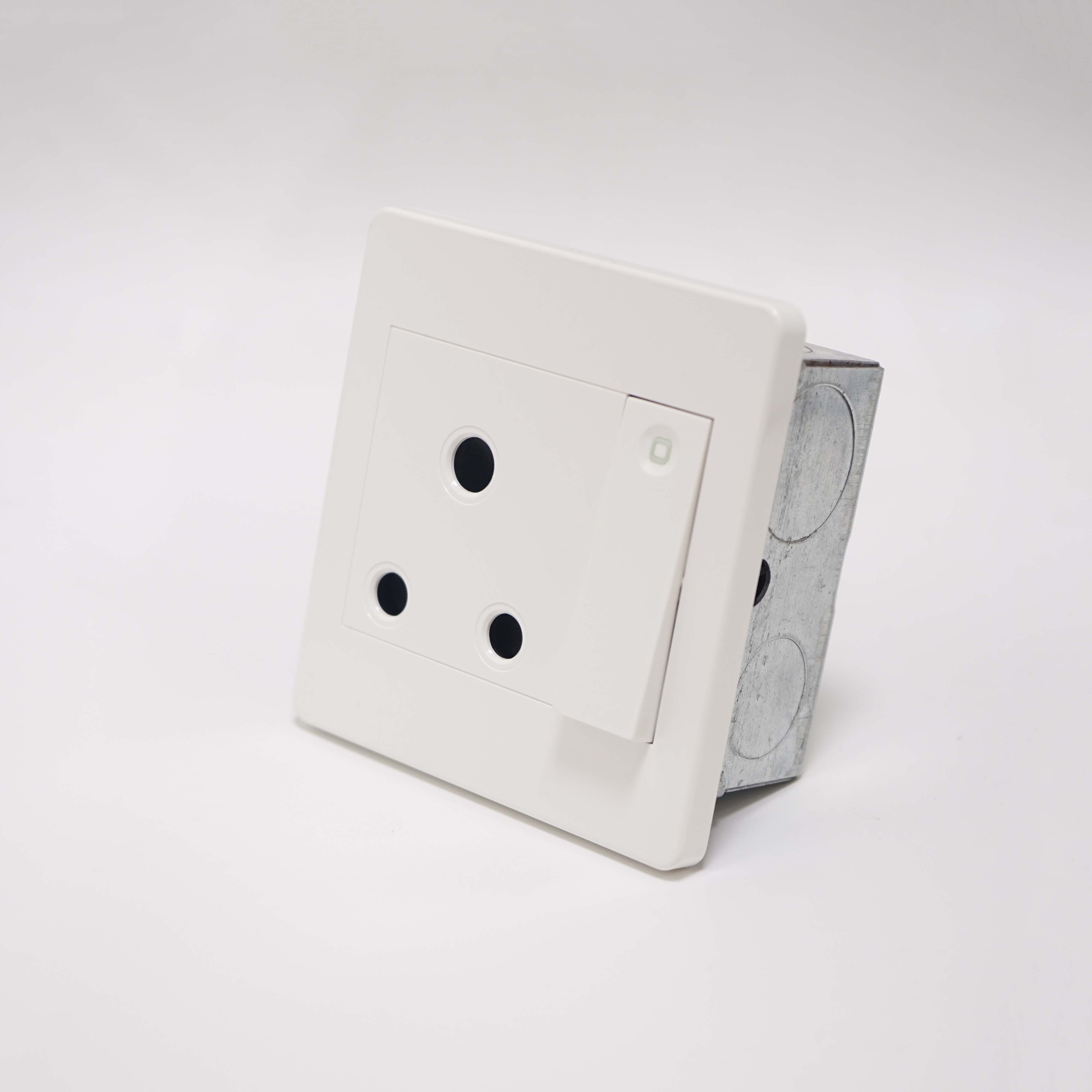 Jeetec Cepex C36 Range 1 gang switched round-pin socket White Color Medium Rocker PC Plate 86 Plate 3*3