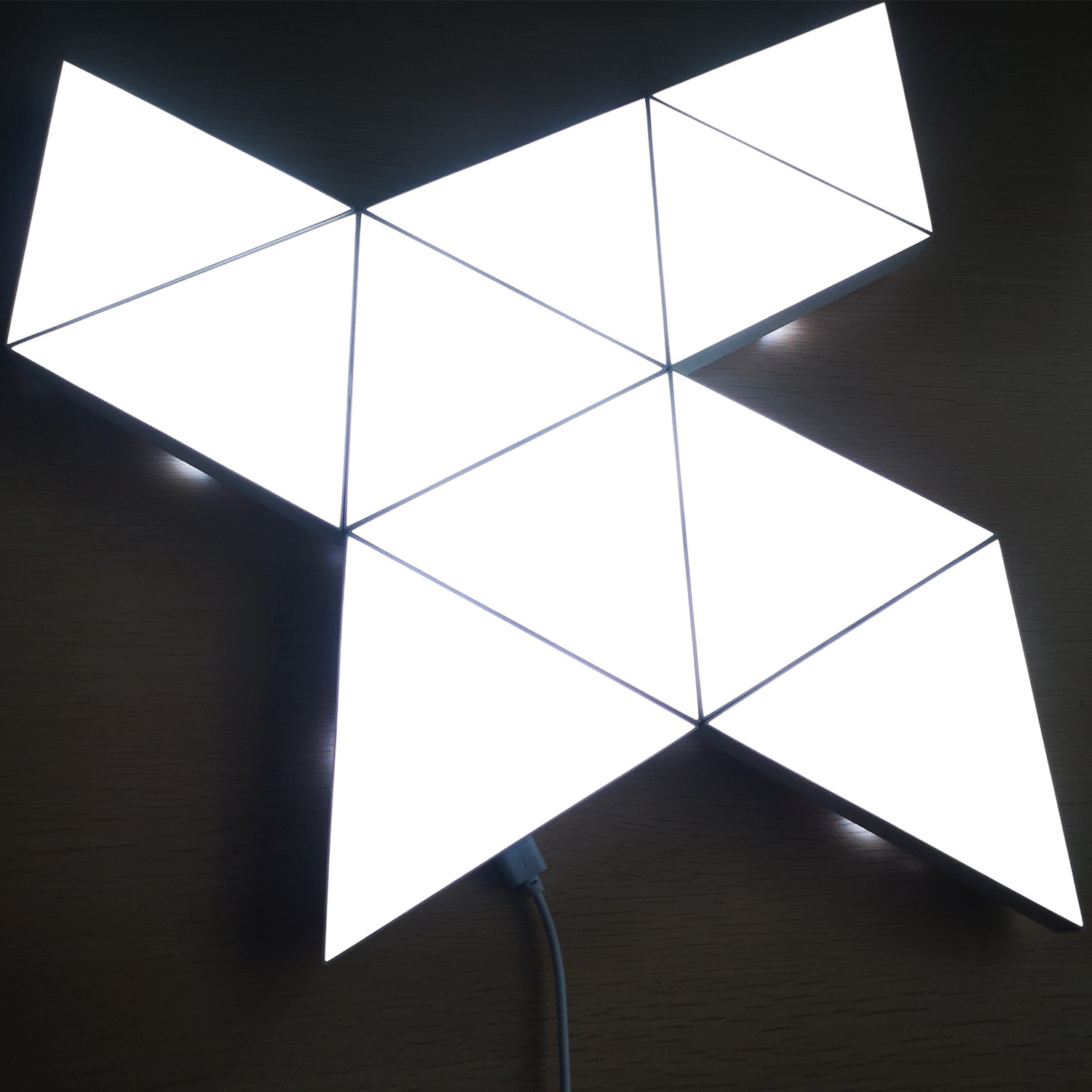 2022 New Arrival RGB Night Lights Dimmable Touch Remote Controlled Triangle Panel Light for Wall Decoration Gaming Room Light