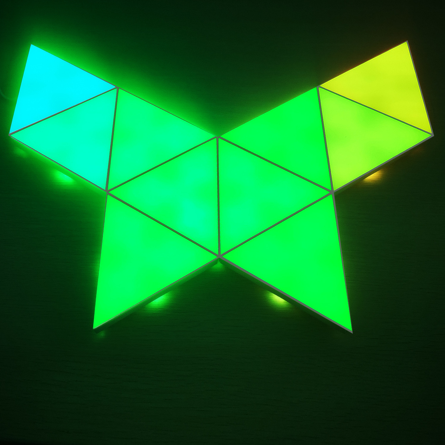 New product idea 2023 RGB Modular Light TUYA Smart WiFi APP Controlled Triangle Lights for Decor Wall Decoration