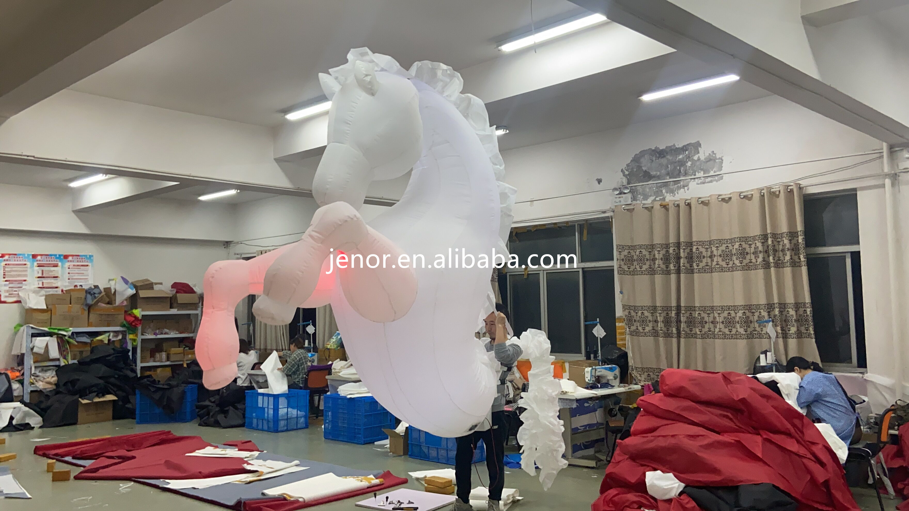 Decoration Walking Inflatable Horse Costume with Light for Carnival Parade Performance