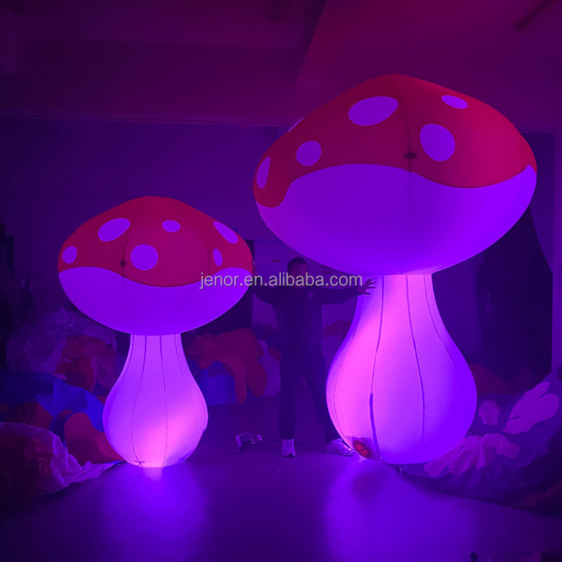 Giant Inflatable Mushroom with Led Light Inflatable Balloon For Courtyard Decoration