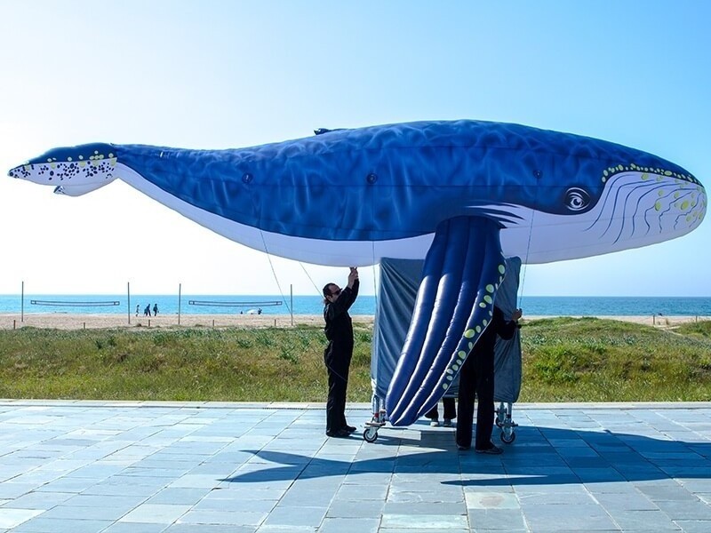 Lighting customized flying inflatable whale parade balloon for advertising