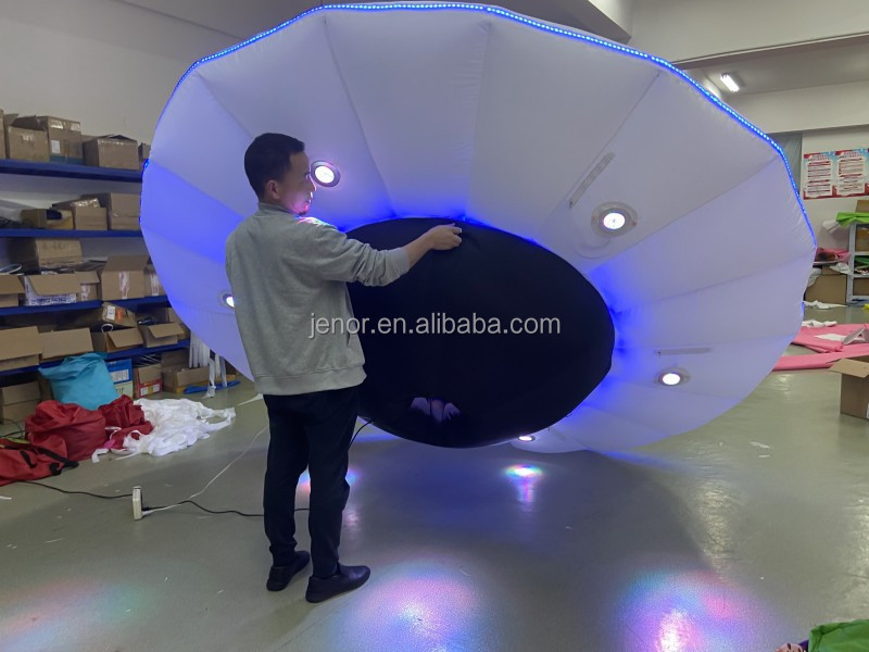 Customized LED light inflatable alien spaceship inflatable UFO model for themed party decoration