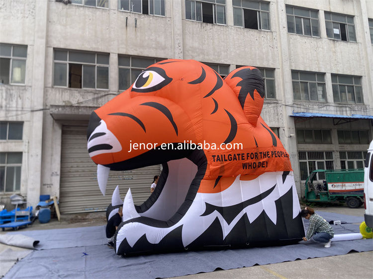 Giant Inflatable Tiger Head Tunnel Tent for Outdoor Sports Entrance Use