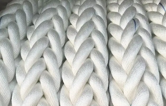 OEM ODM UHMWPE Mooring and Marine Pulling Rope Durable and Reliable for Boat and Ship