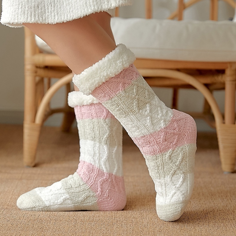 Floor socks ladies home sleeping snow socks autumn and winter Christmas  mid-tube velvet slippers socks