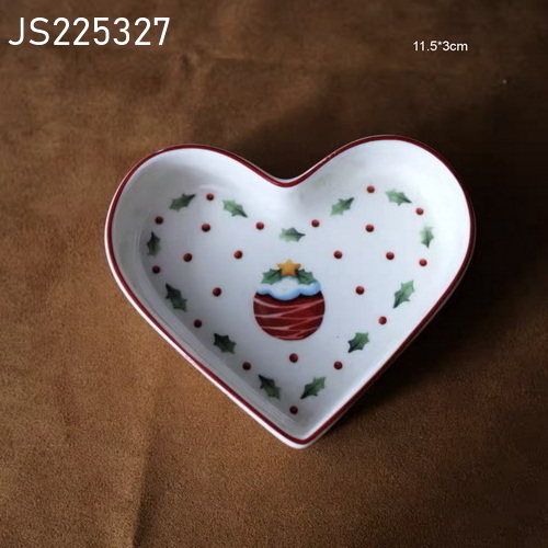 Wholesale white heart shaped plates dishes dinner plates kids christmas dessert red rim plate