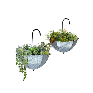 Metal Wire & Sheet Wall Mounted Planter With Silver Finishing Umbrella Shape Hammered Design For Garden Decoration